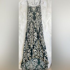 Elegant Black and Cream Patterned Dress